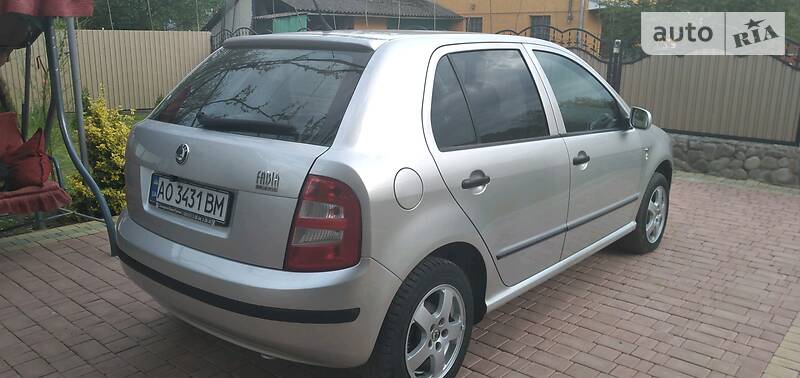 Хэтчбек Skoda Fabia 2002 в Тячеве