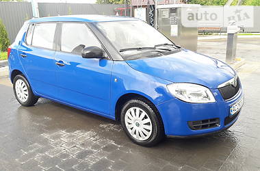 Хэтчбек Skoda Fabia 2010 в Ровно