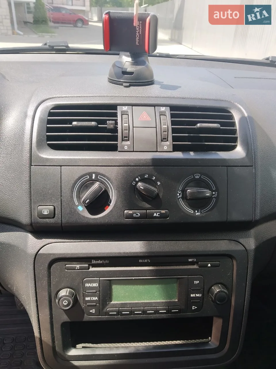 2013 Skoda Fabia - мініатюра 23