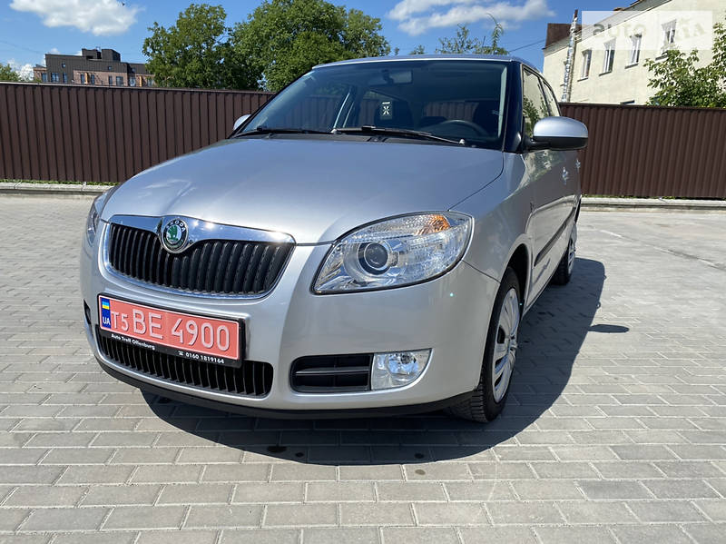 Хетчбек Skoda Fabia 2009 в 