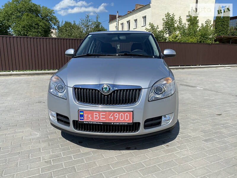 Хэтчбек Skoda Fabia 2009 в Староконстантинове
