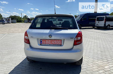 Хетчбек Skoda Fabia 2009 в 