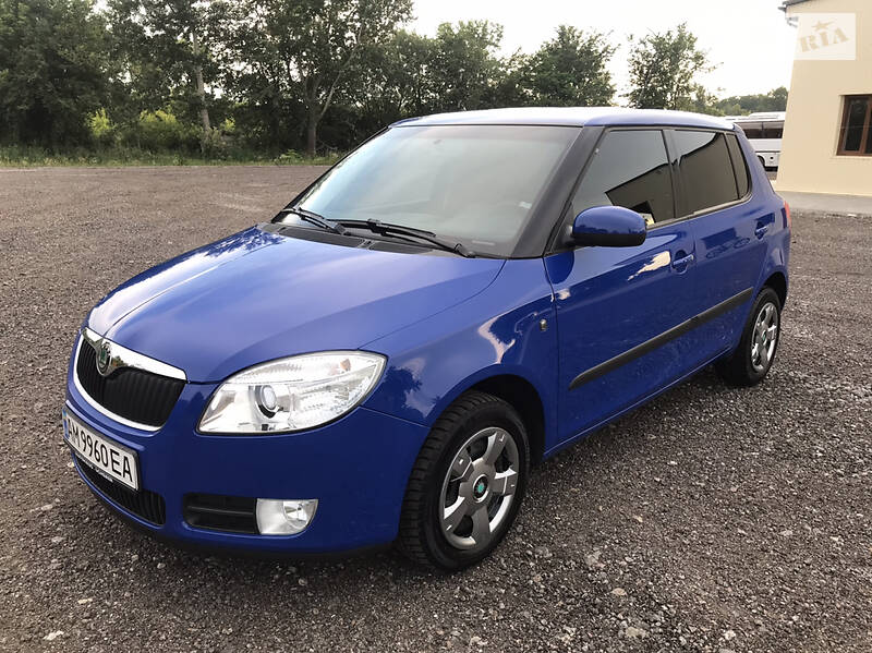 Хетчбек Skoda Fabia 2009 в 