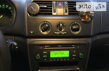 Хетчбек Skoda Fabia 2011 в 