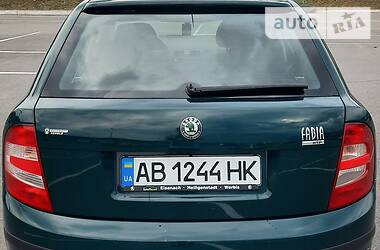 Хэтчбек Skoda Fabia 2006 в Виннице