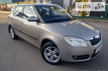 Хетчбек Skoda Fabia 2008 в 