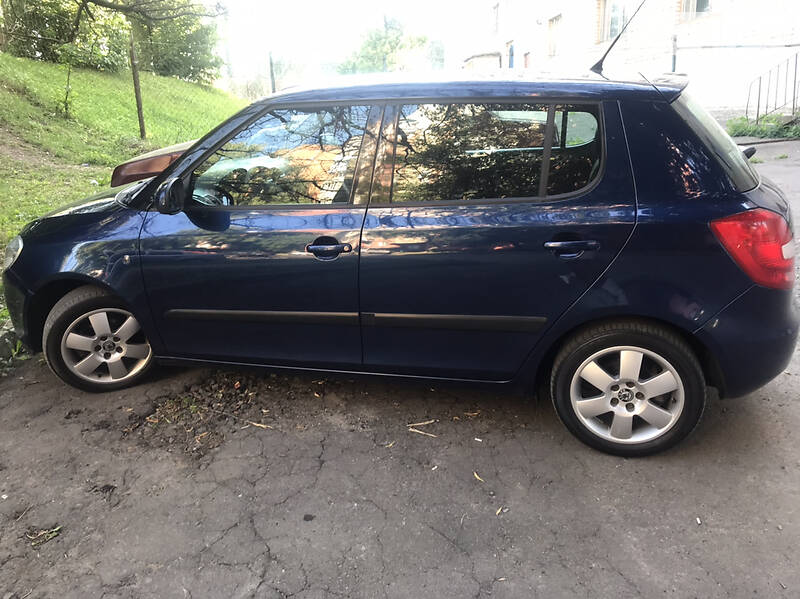 Хетчбек Skoda Fabia 2008 в Рівному