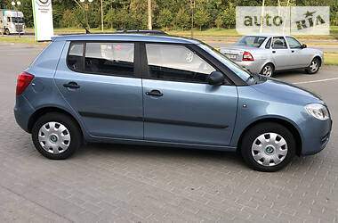 Хетчбек Skoda Fabia 2009 в 