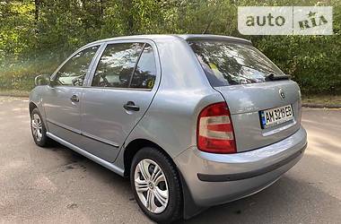 Хэтчбек Skoda Fabia 2005 в Житомире