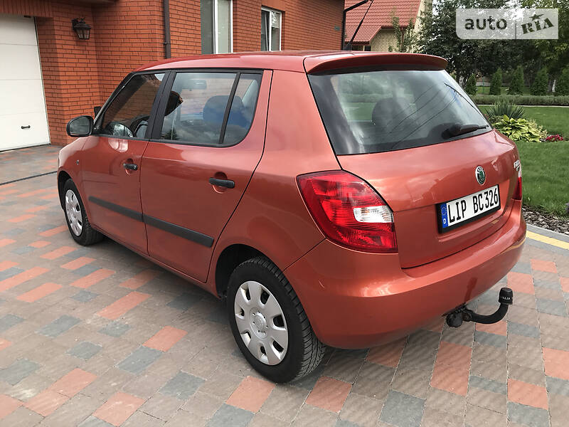 Хэтчбек Skoda Fabia 2009 в Луцке