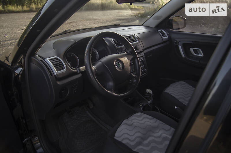 Хетчбек Skoda Fabia 2008 в Новому Розділі