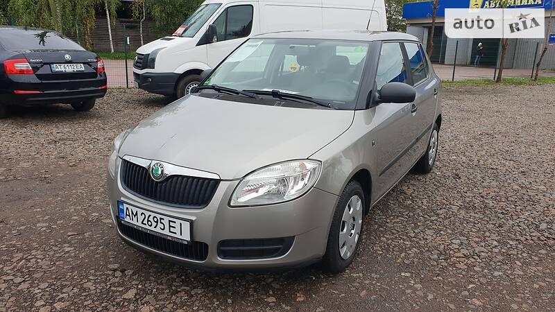 Хэтчбек Skoda Fabia 2010 в Бердичеве