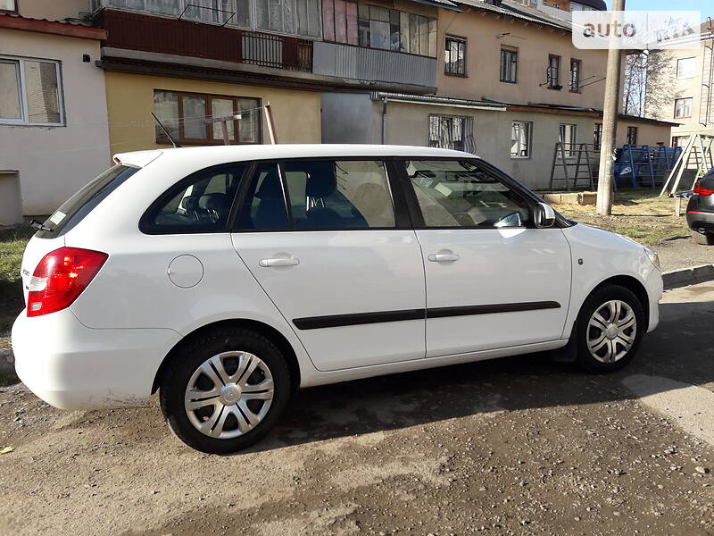 Універсал Skoda Fabia 2013 в Львові
