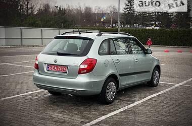 Универсал Skoda Fabia 2009 в Луцке