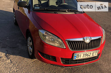 Хэтчбек Skoda Fabia 2011 в Полтаве