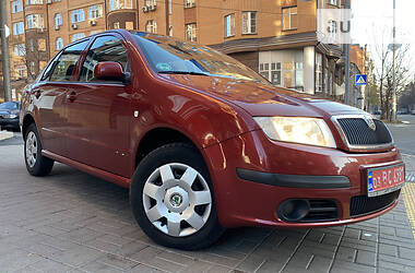 Седан Skoda Fabia 2007 в Киеве