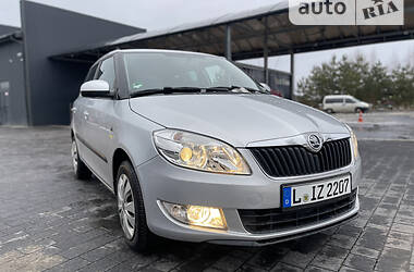 Хэтчбек Skoda Fabia 2014 в 
