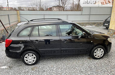 Универсал Skoda Fabia 2008 в Звягеле