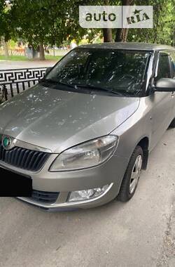 Хэтчбек Skoda Fabia 2012 в Виннице