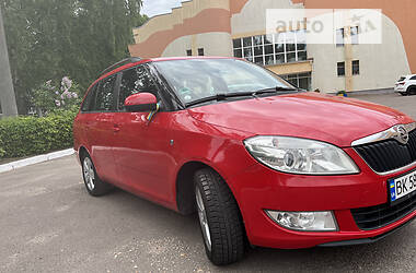 Универсал Skoda Fabia 2013 в Ровно