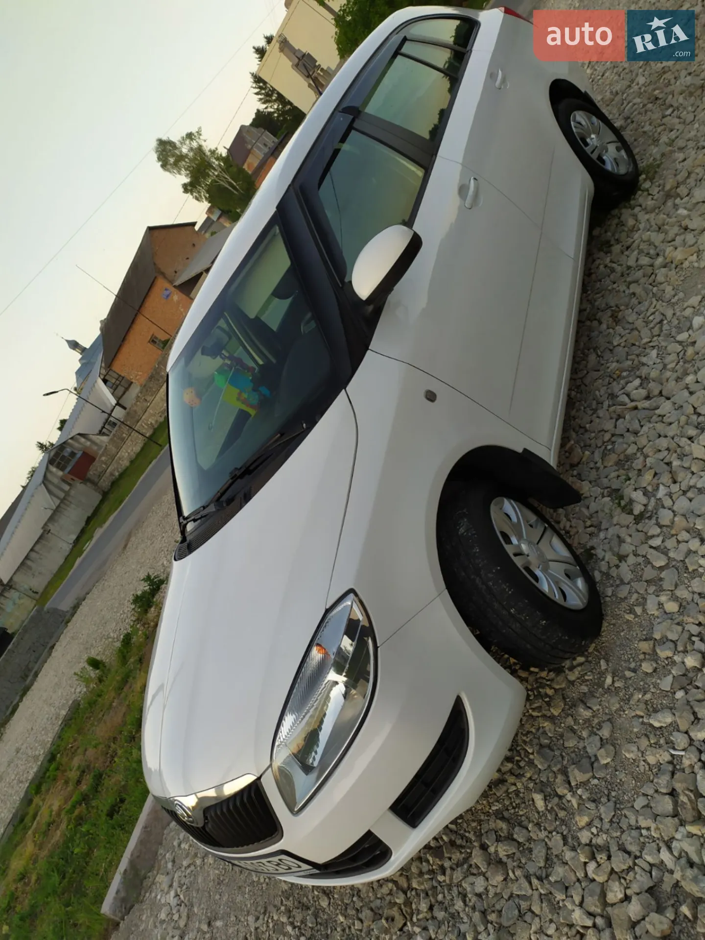 2014 Skoda Fabia - мініатюра 8