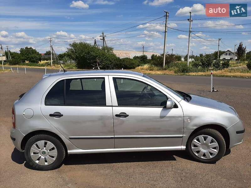 Хэтчбек Skoda Fabia 2006 в Ужгороде