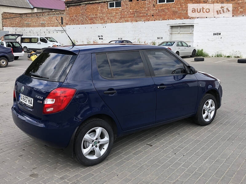 Хэтчбек Skoda Fabia 2012 в Черновцах
