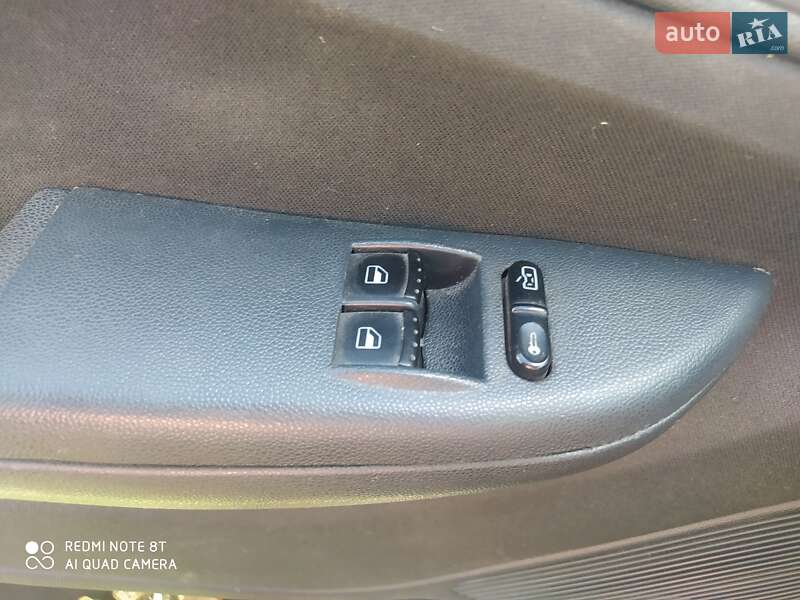 Седан Skoda Fabia 2005 в Львові