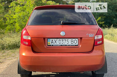 Хэтчбек Skoda Fabia 2008 в Днепре