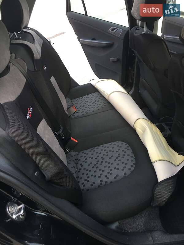 Універсал Skoda Fabia 2006 в Ужгороді фото 24 Універсал Skoda Fabia 2006 в Ужгороді