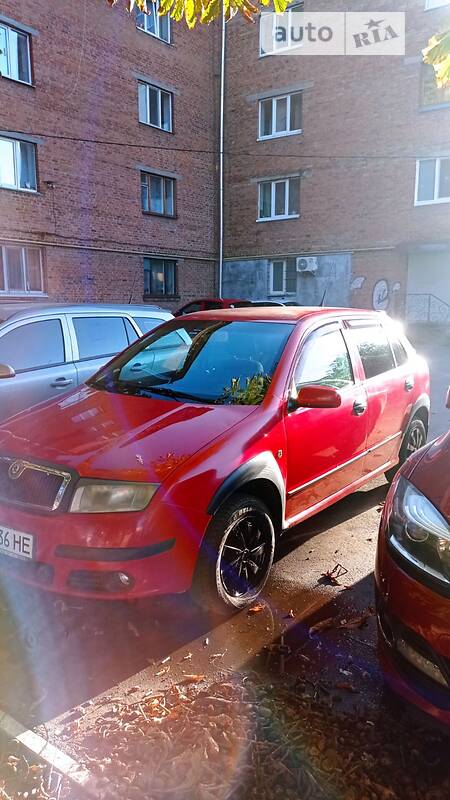 Хэтчбек Skoda Fabia 2004 в Житомире