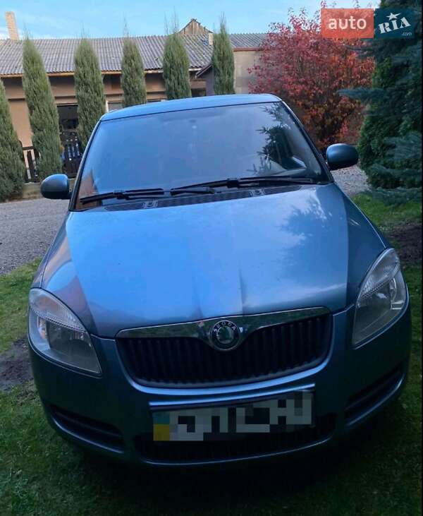 Хетчбек Skoda Fabia 2010 в Золочеві