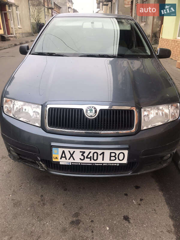 Седан Skoda Fabia 2006 в 