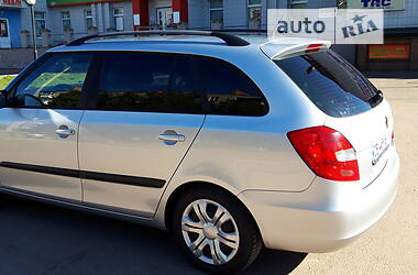 Универсал Skoda Fabia 2010 в Чернигове