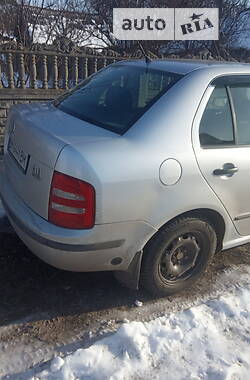 Седан Skoda Fabia 2002 в Чернигове