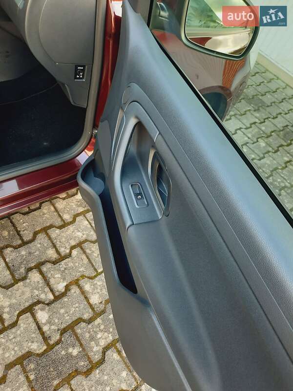 Универсал Skoda Fabia 2011 в Житомире