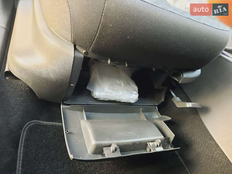 Универсал Skoda Fabia 2011 в Житомире