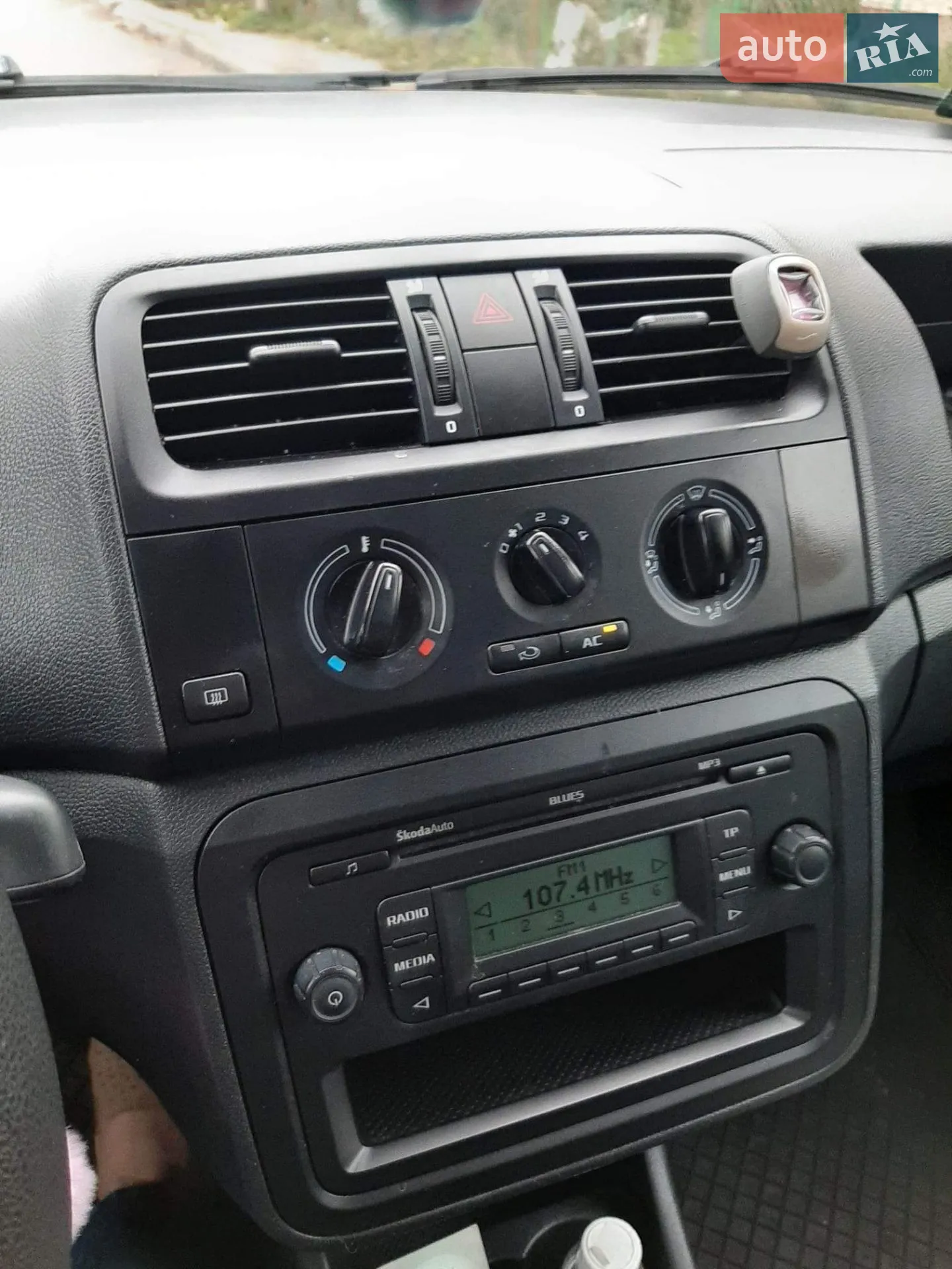 2013 Skoda Fabia - мініатюра 10