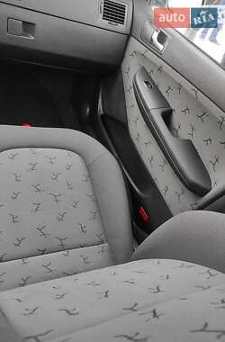 Універсал Skoda Fabia 2003 в Пустомитах