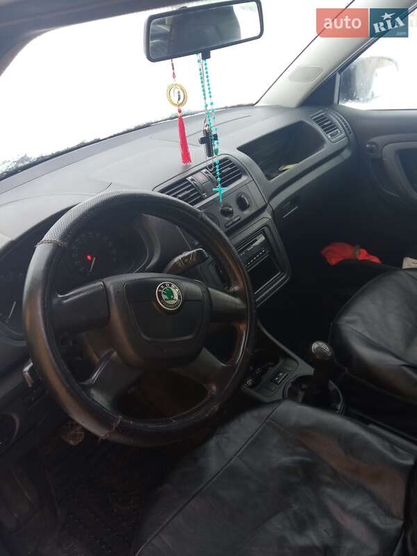 Хетчбек Skoda Fabia 2012 в Яворові