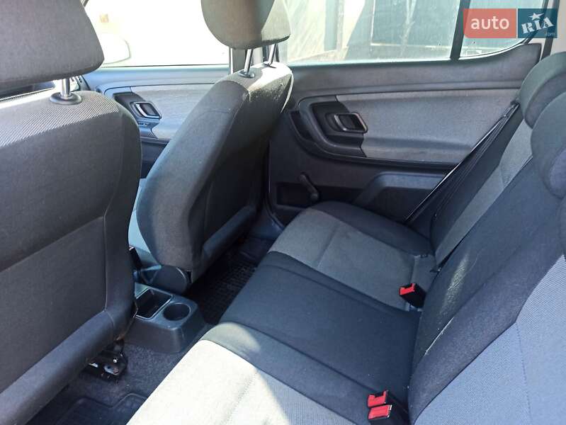 Хетчбек Skoda Fabia 2010 в Ужгороді