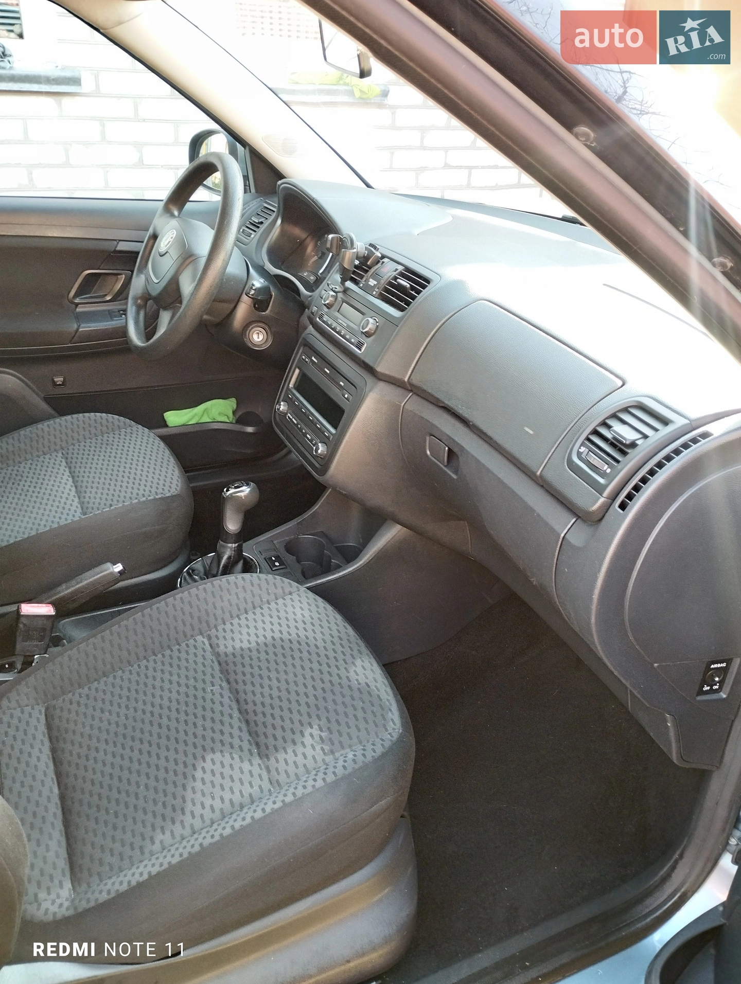 2011 Skoda Fabia - мініатюра 8
