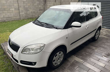 Универсал Skoda Fabia 2007 в Чернигове