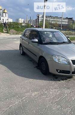 Хэтчбек Skoda Fabia 2008 в Львове