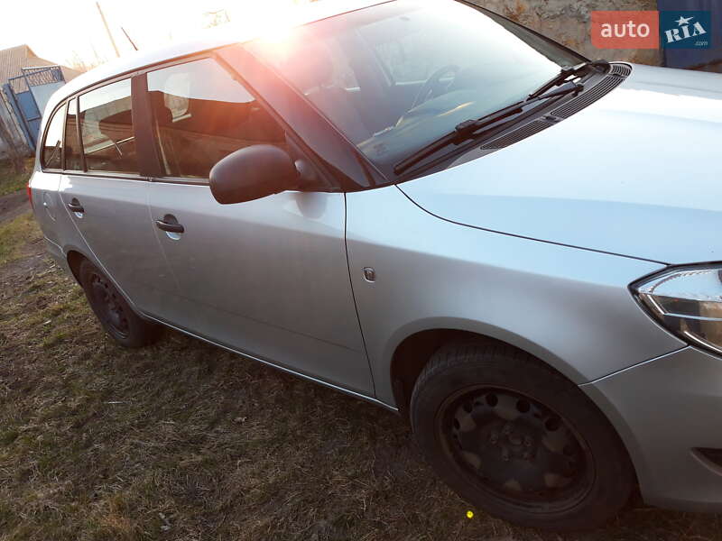 Універсал Skoda Fabia 2011 в Полтаві фото 3 Універсал Skoda Fabia 2011 в Полтаві