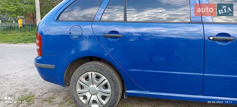 Универсал Skoda Fabia 2003 в Звенигородке