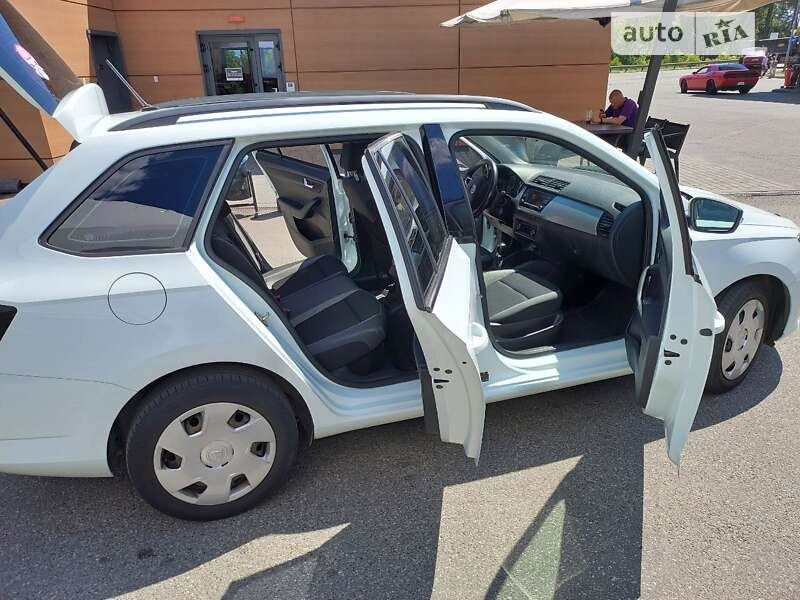 Универсал Skoda Fabia 2015 в Киеве