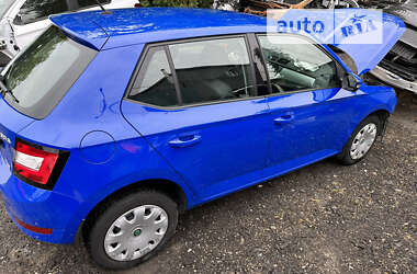 Хэтчбек Skoda Fabia 2019 в 