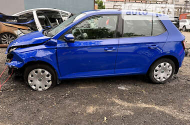 Хэтчбек Skoda Fabia 2019 в 