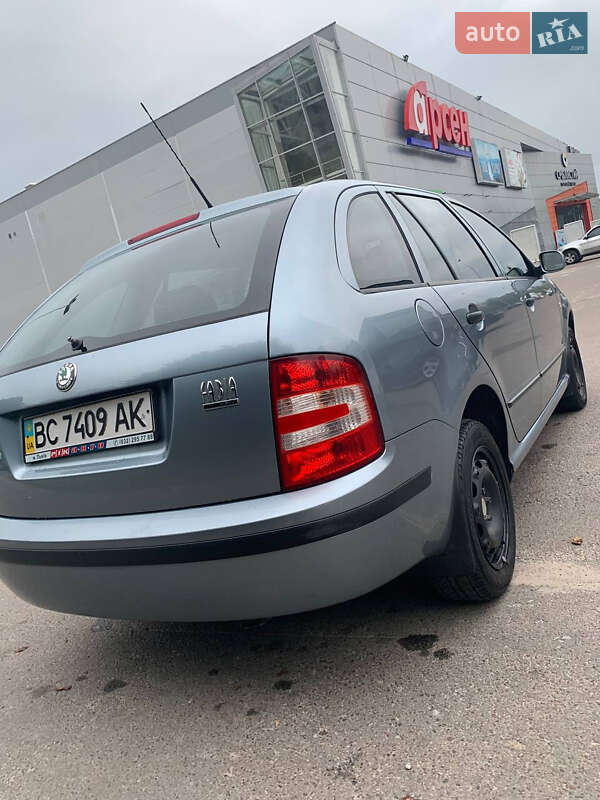 Універсал Skoda Fabia 2006 в Львові